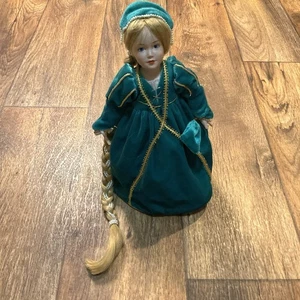 Rapunzel Doll Storybook Collection Danbury come nuova statuina fiaba da collezione - Foto 1 di 9