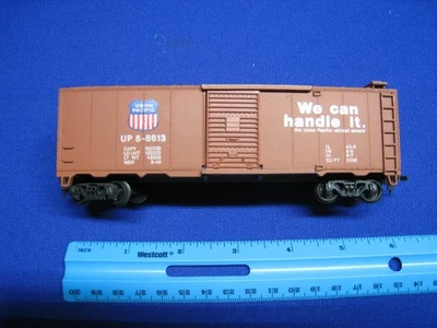 HO Scale Lionel Union Pacific Boxcar - Freight Train - Image 1 of 4