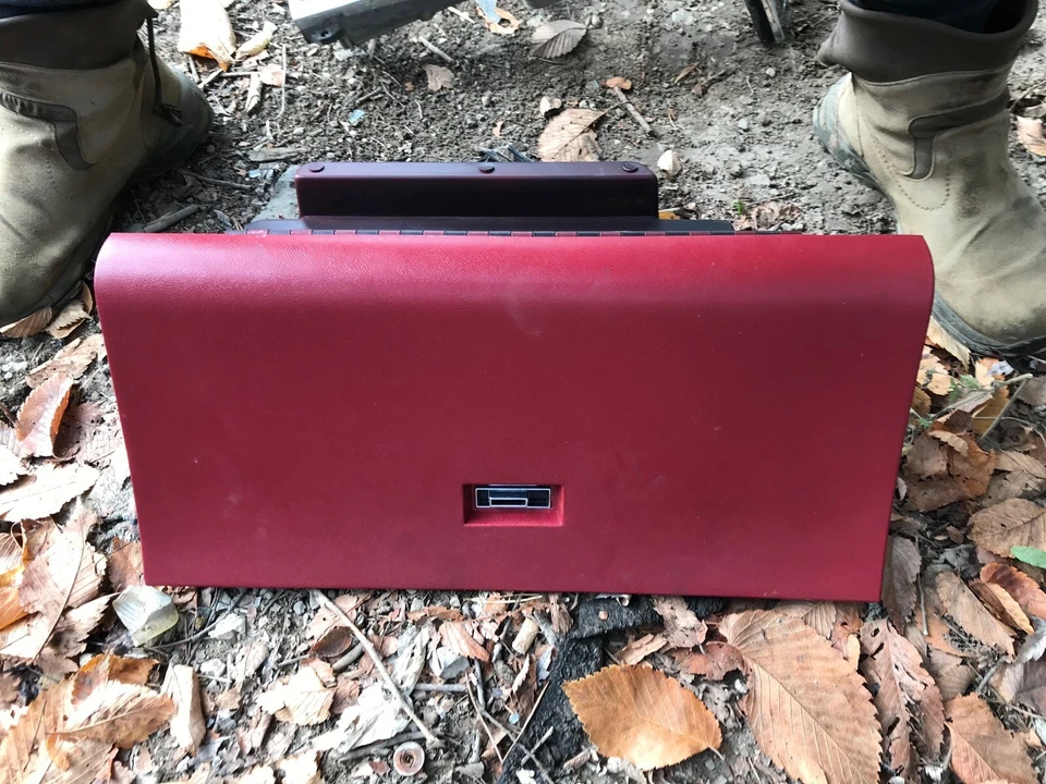 85 86 Buick Electra Park Avenue Glove Box Storage Compartment Red  - Image 1 of 2