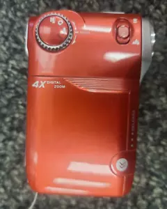 DXG -563V DIGITAL CAMCORDER 5.1 LCD VOICE USED RED 4X DIGITAL ZOOM w/8GB SD CARD - Picture 1 of 10