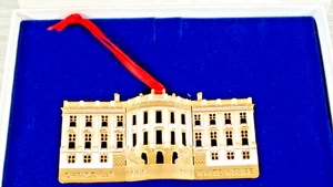 1986 CHRISTMAS ORNAMENT WHITE HOUSE Historical Society Annual: THE WHITE HOUSE - Picture 1 of 6