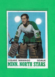 CARTOLINA AUTOGRAFA CESARE MANIAGO 1970-71 O-PEE-CHEE MINNESOTA STELLE DEL NORD - Foto 1 di 1