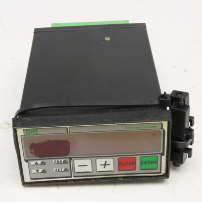 QEM HM207.04T/1/E/24 00006355 Compteur Numérique - Photo 1/4