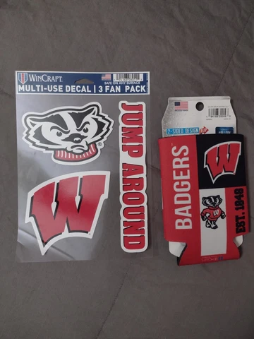 Wisconsin Badgers Can Cooler & decal - can coozie, stickers Cover