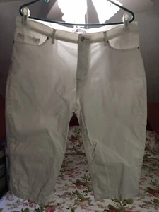 LEE MODERN SERIES White Denim MIDRISE STRETCH CAPRI Crops Women's 18 Medium - Picture 1 of 3
