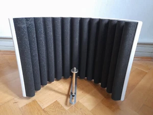 Akkustikschirm/ Diffusor/ mindert Störgeräusche/ für Sprecher und Sänger - Bild 1 von 5