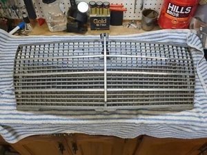 86-92 Mercedes W126 420SEL 560SEL 300SD 300SDL Front Grille Chrome 1268880423 DN - Picture 1 of 7