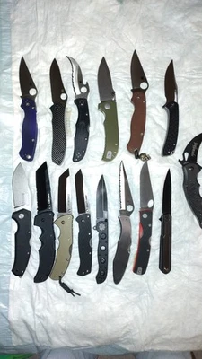 coltelli  spyderco ,cold steel,civivi,crkt,weknife,fox,NUOVI - Immagine 1 di 3