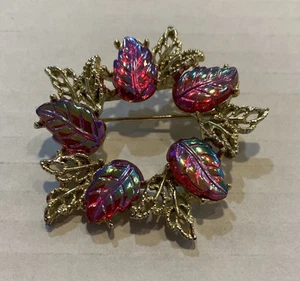 Irisierende Pressglas Brosche Vintage Blatt goldfarben rot Schmuck Anstecknadel 1 7/8" - Bild 1 von 2