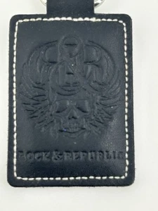 Rock & Republic schwarz Lederanhänger Totenkopf geprägt Schlüsselanhänger Handtasche Tasche Clip Anhänger - Bild 1 von 8