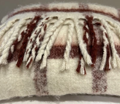 Banana Republic Envolvente ALFOMBRA DE HOMBRO TIRO con Flecos Cálida Difusa Acogedora LIMPIA Foto 1 de 4