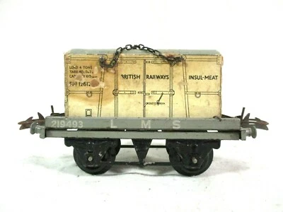 Hornby RS 713 219493 LMS Flat Car w/ British Railways Meat Container Load B64-86 - Image 1 of 4