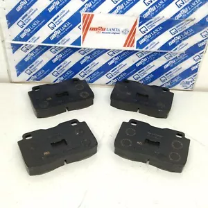KIT SERIE PASTIGLIE FRENO ANTERIORE PER FIAT 127 - FIORINO ORIGINALE 4435009 - Foto 1 di 5