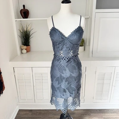 Vestido Aqua Azul Marino Crochet Floral Ilusión Encaje Cami Midi Talla M Foto 1 de 4