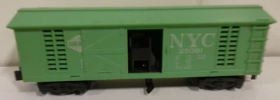 VINTAGE AMERICAN FLYER #25081 S GAUGE NEW YORK CENTRAL OPERATING BOXCAR - Image 1 of 4