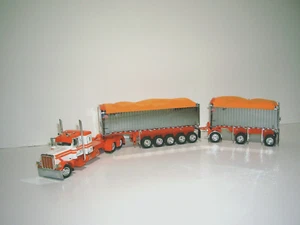 DCP FIRST GEAR 1/64 WHITE&ORANGE PETE 389 WITH 36" SLEEPER GENESIS ll END DUMPS - Picture 1 of 21