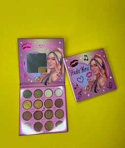 Karol G Huda Nueva Paleta de Sombras de Ojos Maquillaje 16 Tonos - Imagen 1 de 1