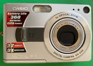 Casio Exilim EX-Z30 Digital Camera 3.2MP 3xZoom. Untested - Foto 1 di 10