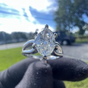 14K White Gold Diamond Marquise Ring Approx 1 CTW - Picture 1 of 7