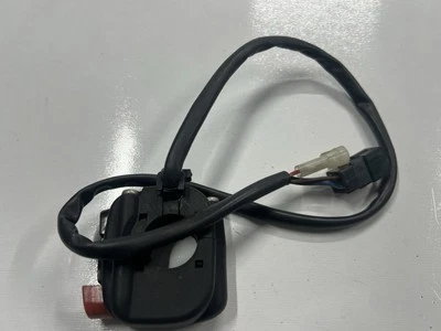 Aprilia RSV 1000 Mille Tuono & Falco Front Right Handlebar Start/Stop Switches - Image 1 of 3
