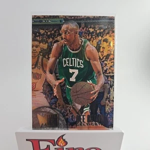 1995-96 Fleer Metal - Dee Brown #5 Boston Celtics  - Picture 1 of 5