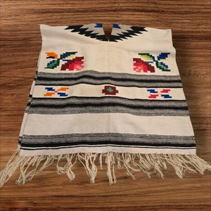 Woven Mexican American Indian Poncho Classic Aztec Design & Style Wool Flower - Picture 1 of 7