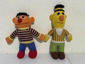 Vintage Hasbro Softies Sesame Street Bert And Ernie Plush Set 1984 - Picture 1 of 14