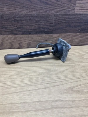 1996-04 Toyota Tacoma  Transfer Case J Shift Lever Shifter 4x4 OEM  2.7 - Image 1 of 4