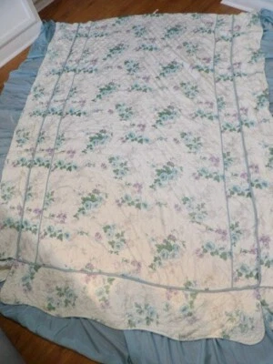 Vintage Satin Quilted Floral Bedspread 1950's? Double Bed Size READ - Image 1 of 4