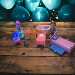 Blue's Clues & You Josh Bedside Table Salt and Pepper Mailbox Bathtub Lot of 8 - Picture 1 of 13