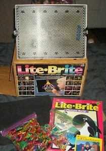VINTAGE LITE-BRITE 1986 HASBRO WITH BOX, 1 LBS 10 OZ PEGS, + UNUSED SHAMU - Picture 1 of 12