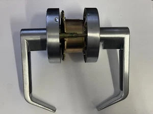 U.S. Lock Grade 2 Commercial Lever Set SC Keyway in Satin Nickel - Picture 1 of 3