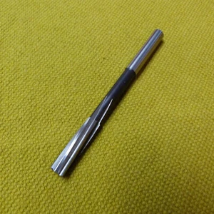 Reibahle  Ø 13,75 +0,05 HSS GL140 SL33 S12,5 Maschinenreibahle frischscharf - Bild 1 von 1