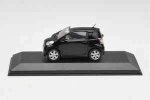 400166801 Toyota iQ Black & White Geneve Motor Show 2009 Minichamps 1/43 - Picture 1 of 4
