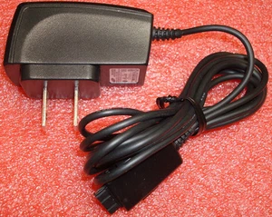 🔌 Authentic SAMSUNG wall charger model ATADV10JBE for flip cell phone genuine - Picture 1 of 5