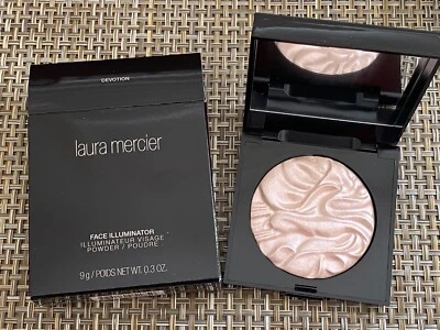 LAURA MERCIER FACE ILLUMINATOR HIGHLIGHTING POWDER, DEVOTION - (0.3 oz./9 g.) - Image 1 of 4