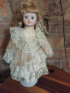 Spukpuppe Winnie Positive Energy schöner Zustand kleines Gefäß - Bild 1 von 3