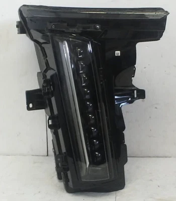 2023 2024 凯迪拉克 LYRIQ 右乘客 LED 头灯 原始设备制造商 86508841 — 第 1/4 张图片