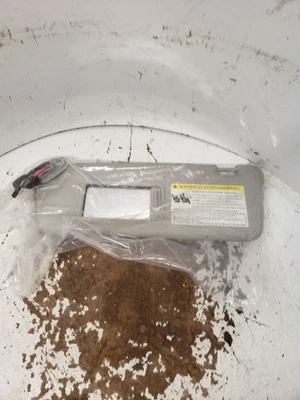 Driver Sun Visor Sedan With Garage Door Opener Fits 02-08 AUDI A4 1428484 - Image 1 of 4