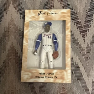 1999 Just Figures Hank Aaron Atlanta Braves 1974 Figure NEW IN BOX - Picture 1 of 6