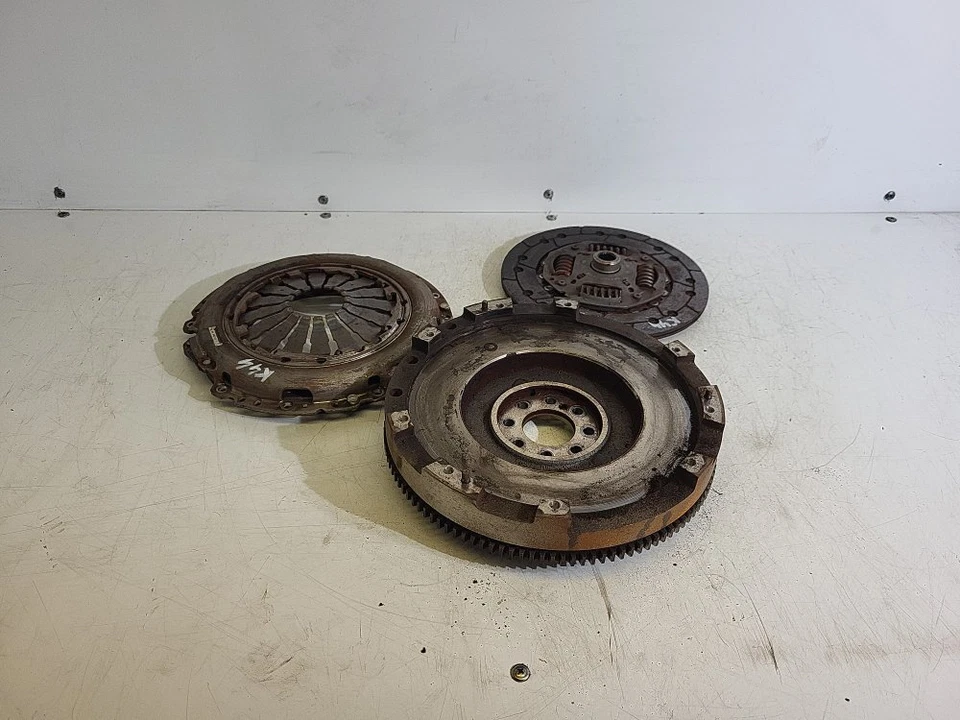 Vauxhall Corsa E 3 Door Hatchback 2015-2019 1248 Flywheel Standard K44 - Image 1 of 4