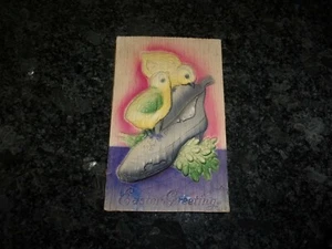 VINTAGE POSTCARD - EASTER GREETINGS - THICK EMBOSSED - MADE IN GERMANY - Picture 1 of 3