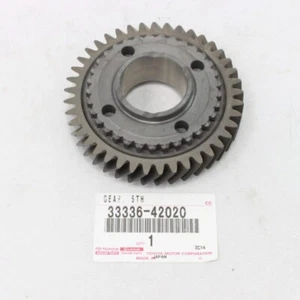 33336-42020 TOYOTA GENUINE GEAR, 5TH 3333642020 OEM - Picture 1 of 2