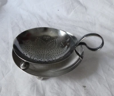 WMF Teesieb mit Tropfschale Schälchen Sieb versilbert Marke 1935/1967 - Bild 1 von 4