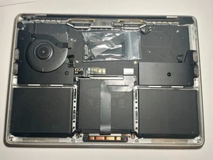 Apple MacBook Pro 13 inch Laptop - A1708 (2017) AS IS - Afbeelding 1 van 7