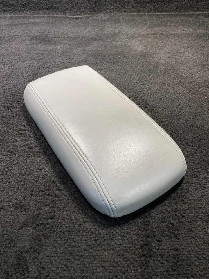 GMC Envoy 2002-2009 consola central reposabrazos tapa cuero OEM GRIS Foto 1 de 4