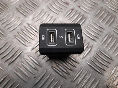 Eingabegerät Mercedes-Benz E-CLASS T-Model 2019 USB A2138207701 - Image 1 of 4