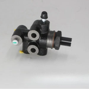 47910-0K020 VALVE ASSY, LOAD SENSING PROPORTIONING 479100K020, - Picture 1 of 5