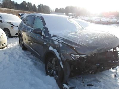 Used Front Center Interior Rear View Mirror fits: 2018 Volkswagen Tiguan automat - Image 1 of 4