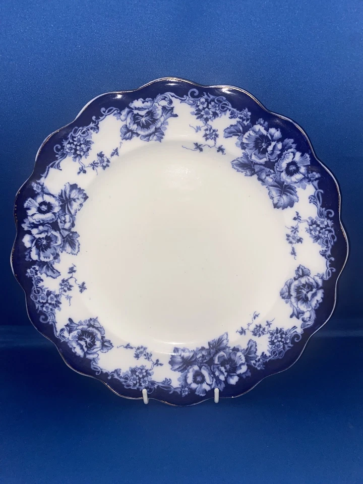 2x BLUE & WHITE ROYAL DOULTON SUTHERLAND SALAD PLATE 24.5cm Wide - Image 1 of 4